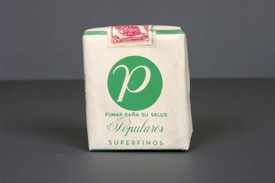 Populares. Superfinos. Cigarros.