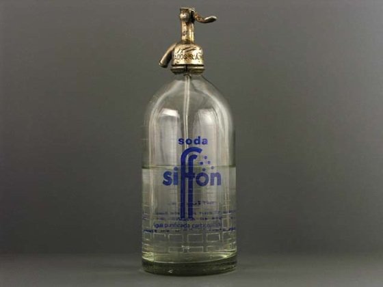 SODA SIFFON. Agua quina.
